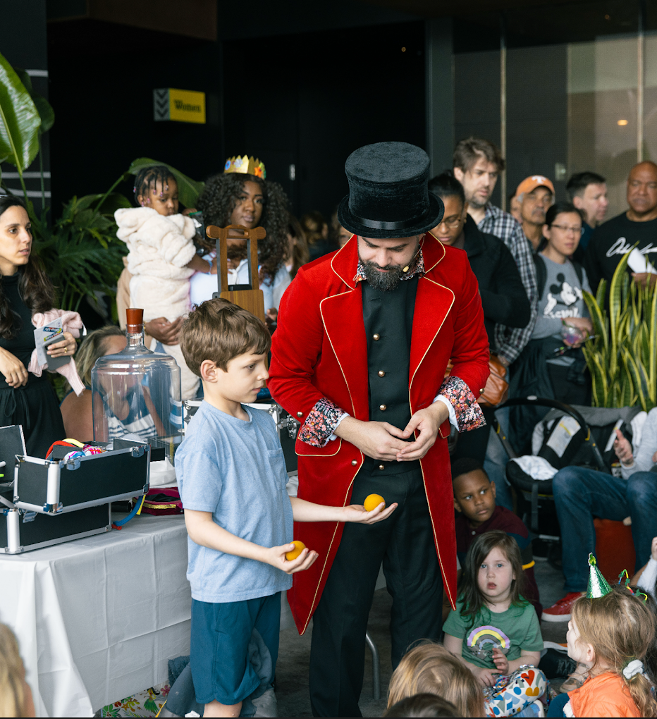 Interactive magic performance for kids at a Staten Island birthday party